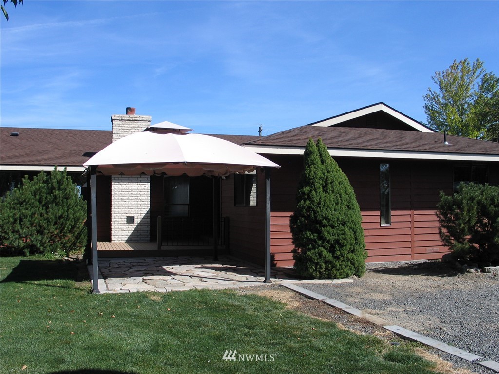 2352 Valley Road Northeast Moses Lake, WA 98837 - Photo 4 of 23 Gallery Image 4
