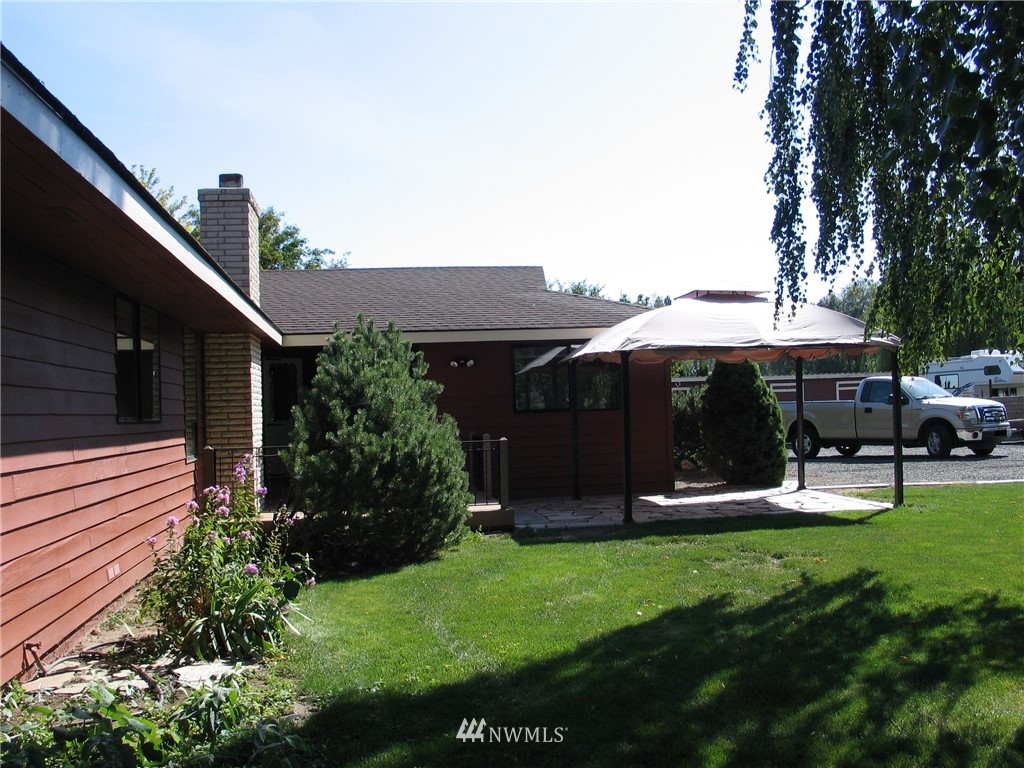 2352 Valley Road Northeast Moses Lake, WA 98837 - Photo 5 of 23 Gallery Image 5