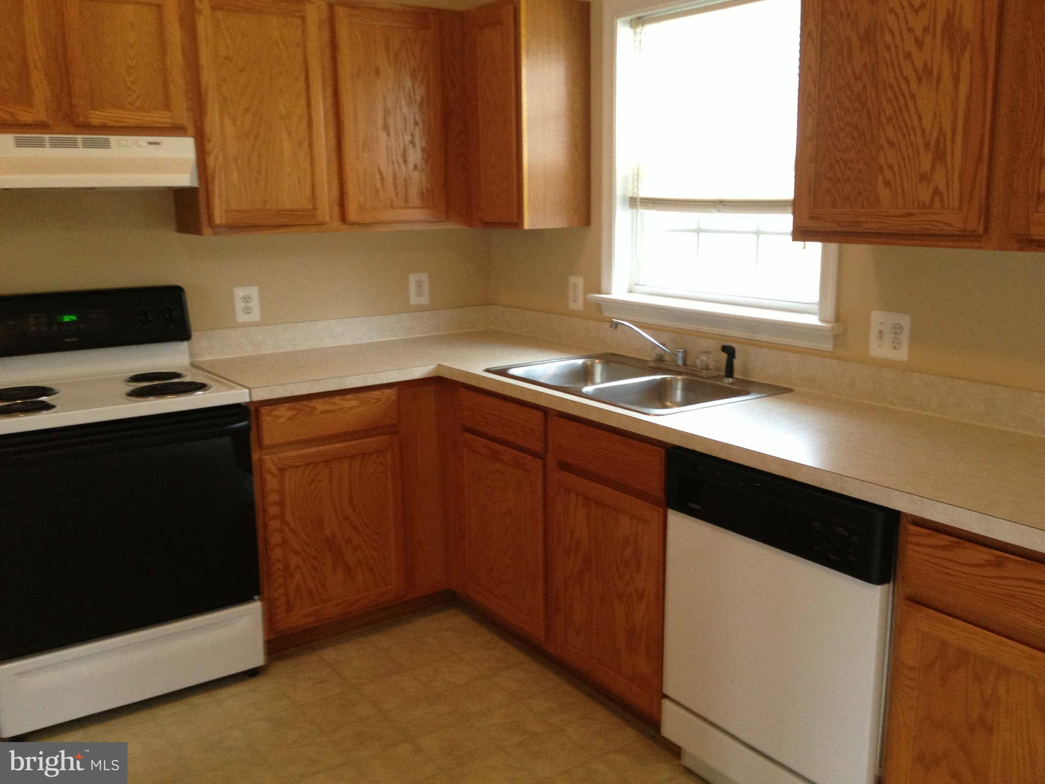 324 Spring Street Culpeper, VA 22701 - Photo 3 of 24 Kitchen