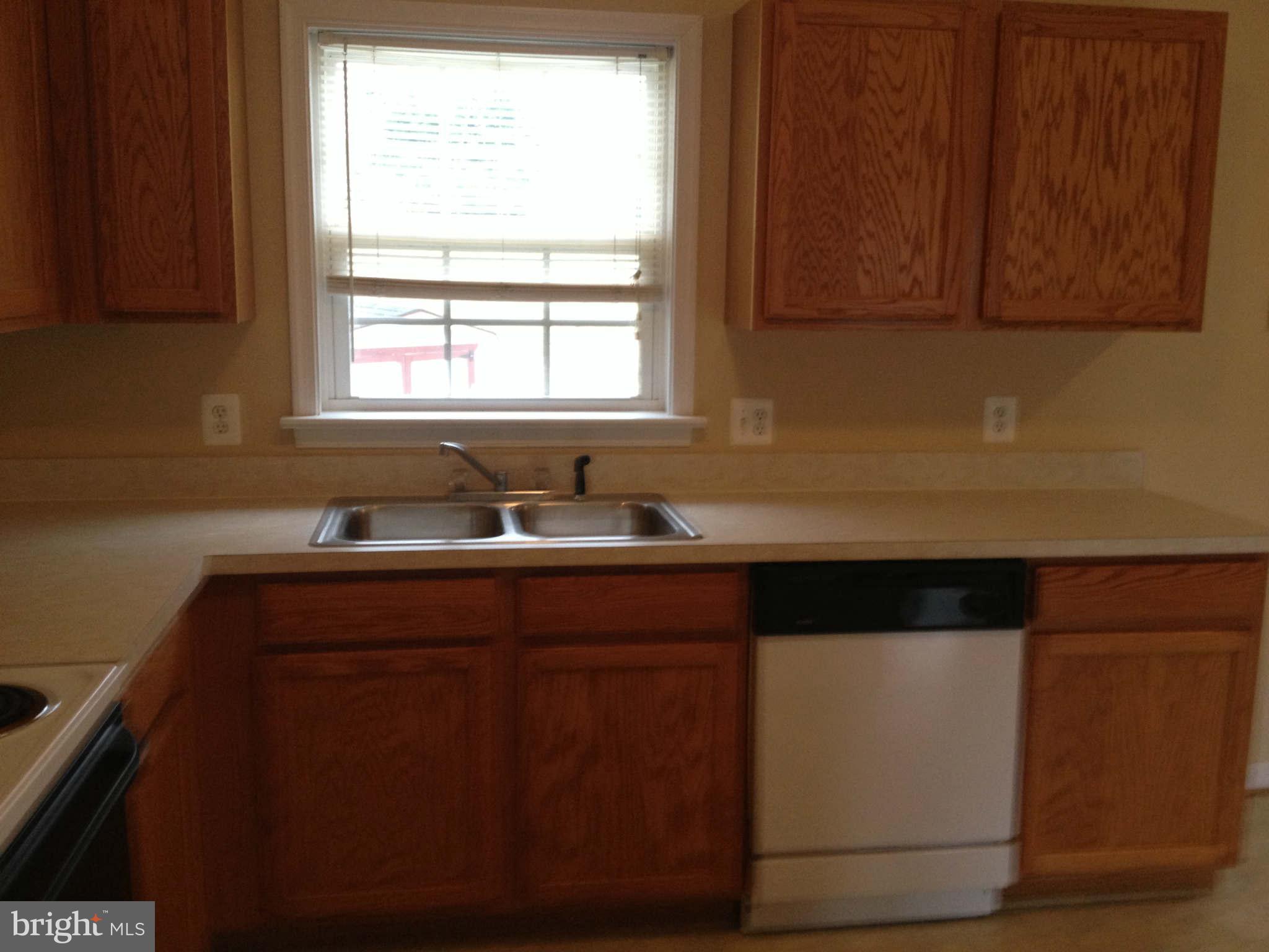 324 Spring Street Culpeper, VA 22701 - Photo 4 of 24 Kitchen