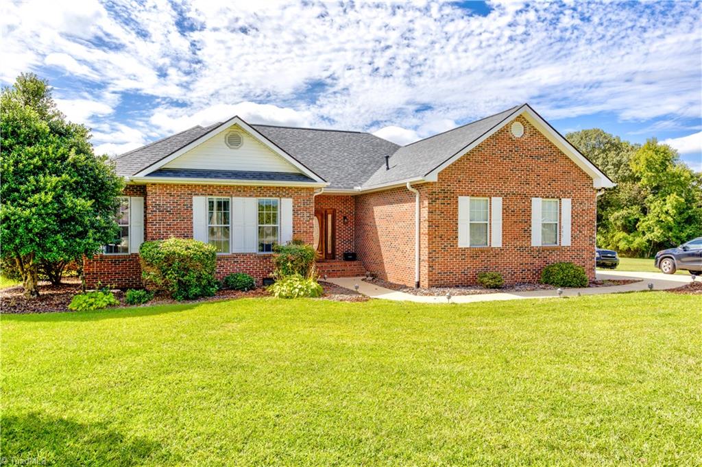 845 Enterprise Road Lexington, NC 27295 - Photo 3 of 29 Gallery Image 3
