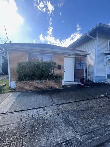 $800 | 3232 St Philip Street, New Orleans, LA 70119