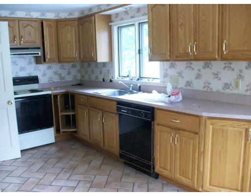 24 Douglas Road Ashland, MA 01721 - Photo 2 of 11 Gallery Image 2