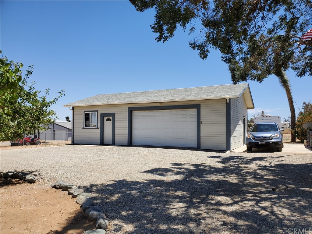 6605 Bartlett Drive Phelan, CA 92371 - Photo 3 of 27