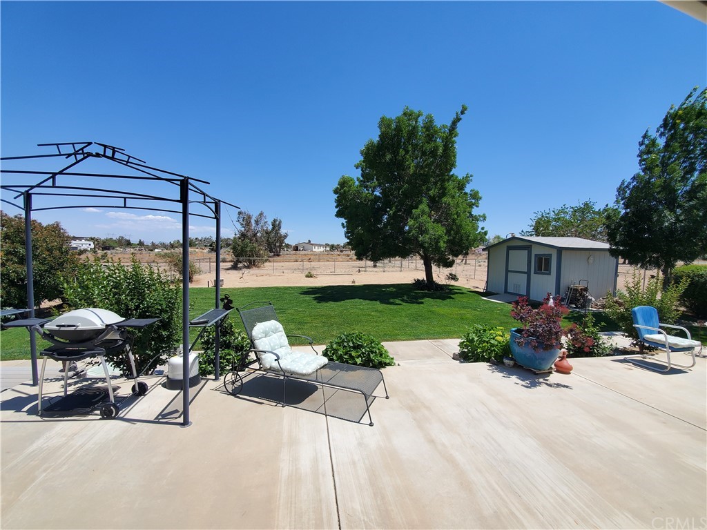 6605 Bartlett Drive Phelan, CA 92371 - Photo 25 of 27