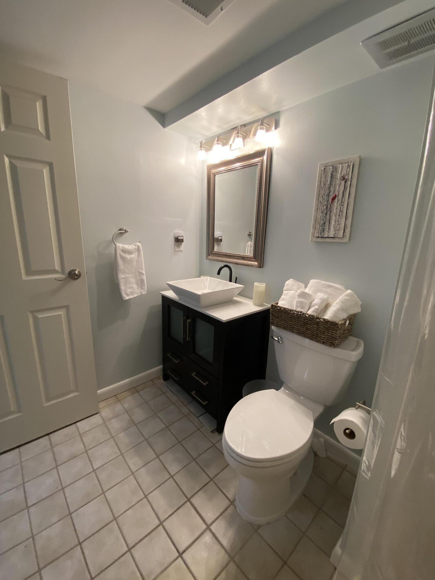 1325 South Maple Road, Unit 103 Ann Arbor, MI 48103 - Photo 16 of 26 IMG_8165