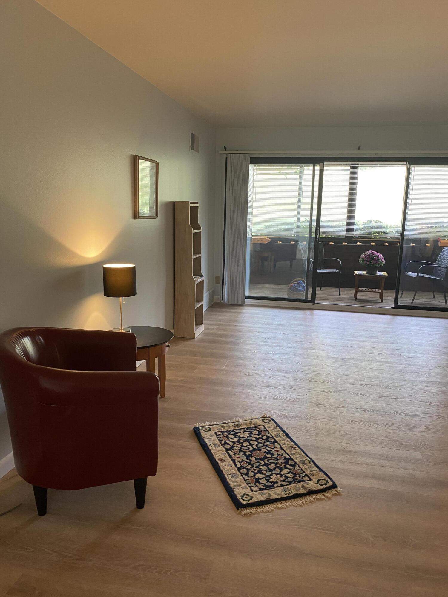 1325 South Maple Road, Unit 103 Ann Arbor, MI 48103 - Photo 19 of 26 Living room