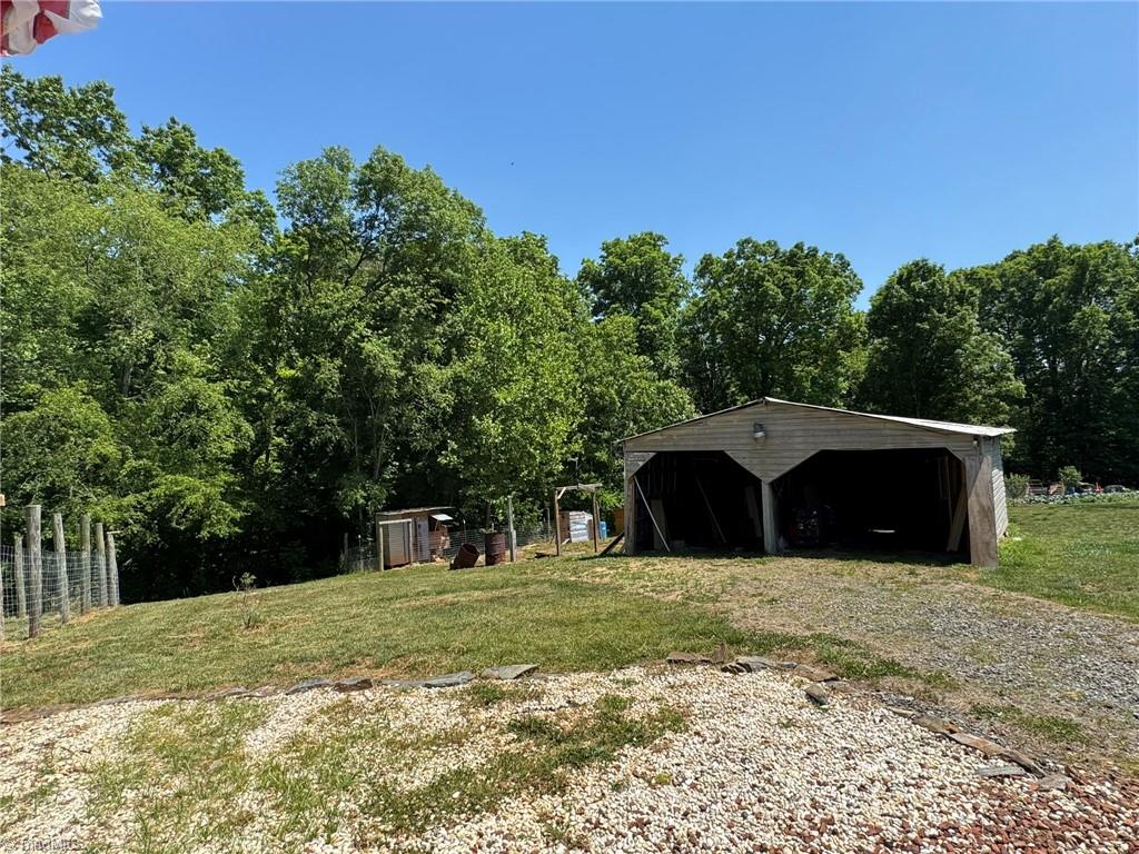 3028 Quaker Church Road Pinnacle, NC 27043 - Photo 31 of 33