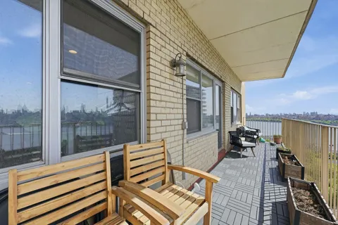 $525,000 | 6040 Boulevard East, Unit 18C, West New York, NJ 07093