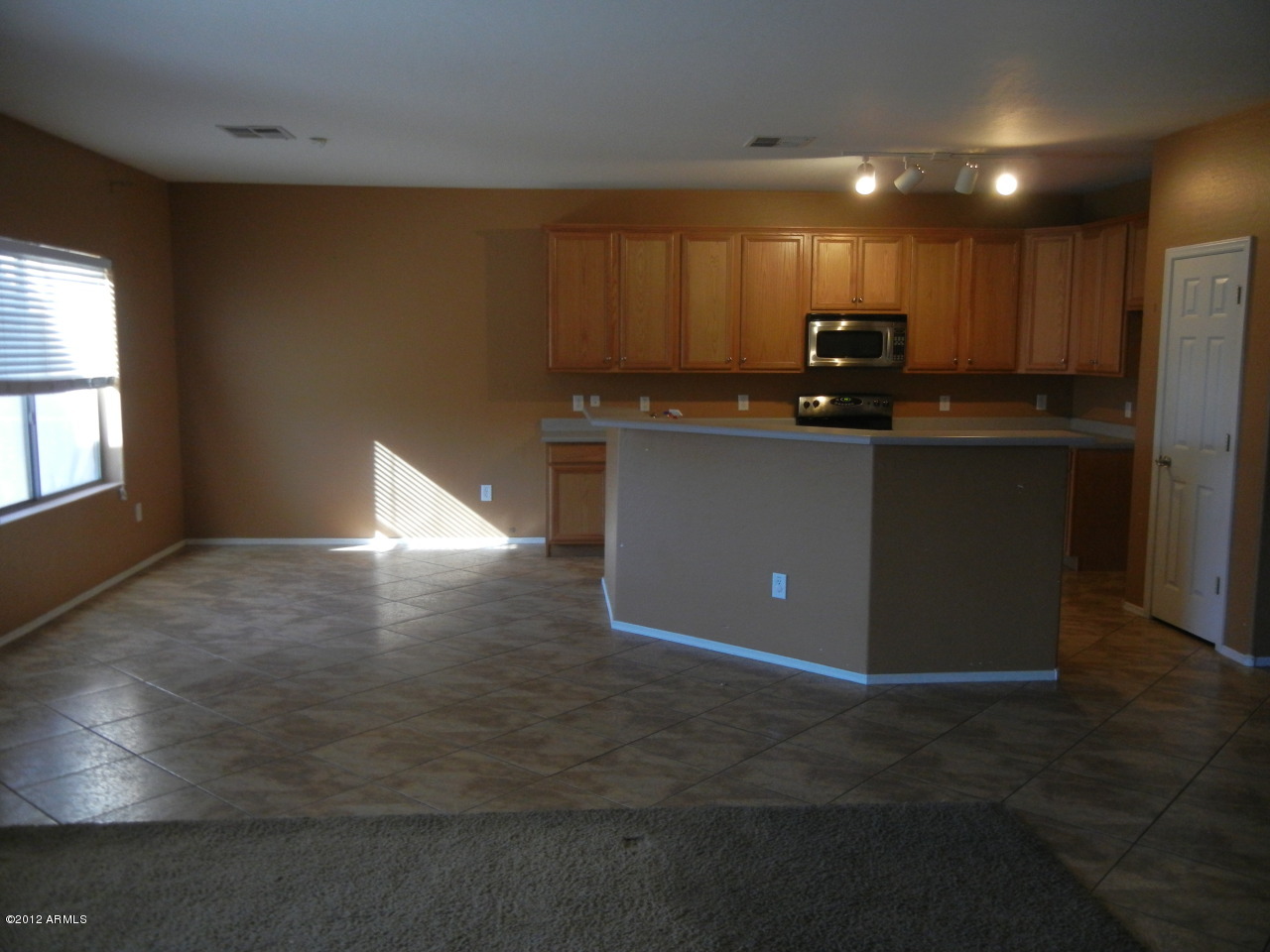 2619 West Carson Road Phoenix, AZ 85041 - Photo 2 of 9 Kitchen Area/Eat In Kitchen
