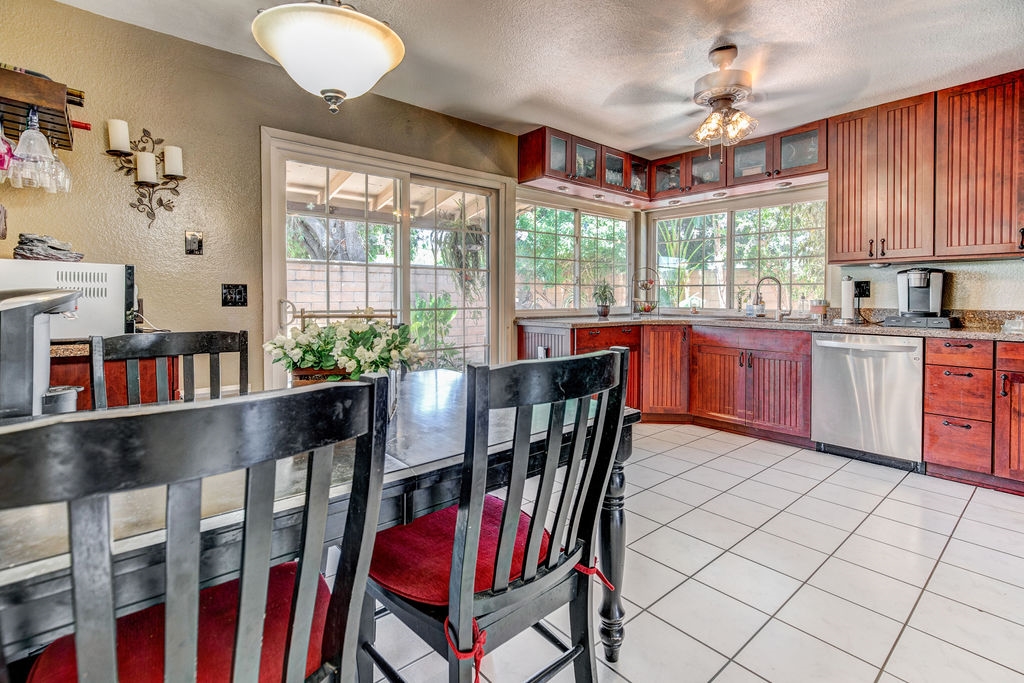 14203 Sutter Mill Way Poway, CA 92064 - Photo 11 of 25