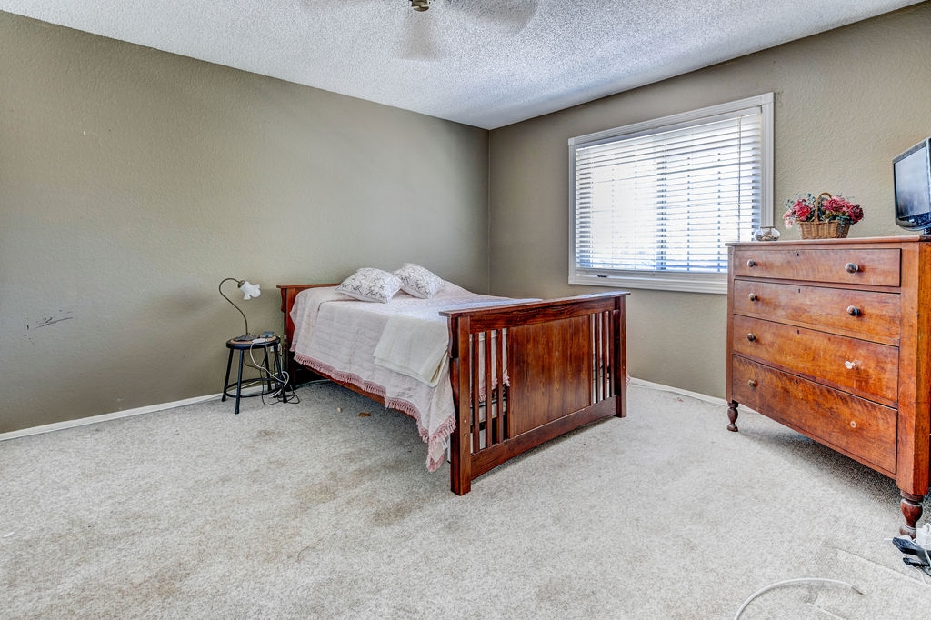 14203 Sutter Mill Way Poway, CA 92064 - Photo 14 of 25