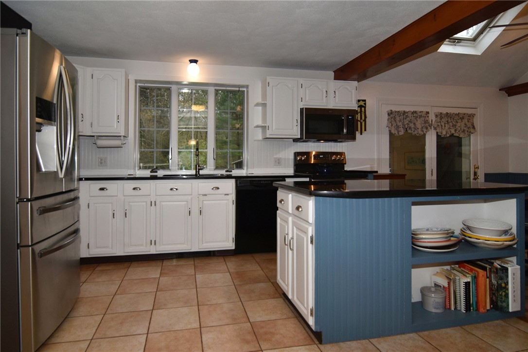 196 Ide Road Scituate, RI 02857 - Photo 5 of 43 Gallery Image 5