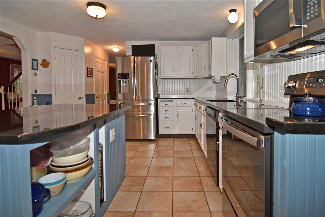 196 Ide Road Scituate, RI 02857 - Photo 6 of 43 Gallery Image 6