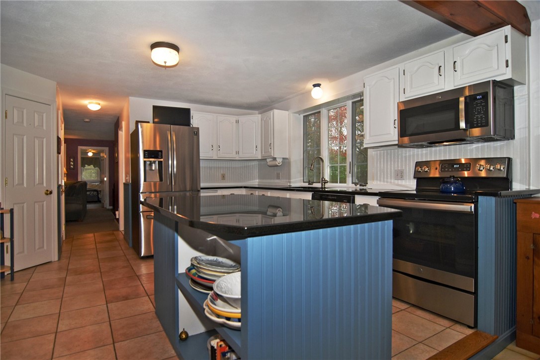 196 Ide Road Scituate, RI 02857 - Photo 7 of 43 Gallery Image 7