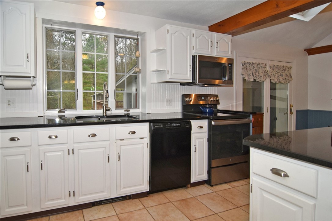 196 Ide Road Scituate, RI 02857 - Photo 8 of 43 Gallery Image 8