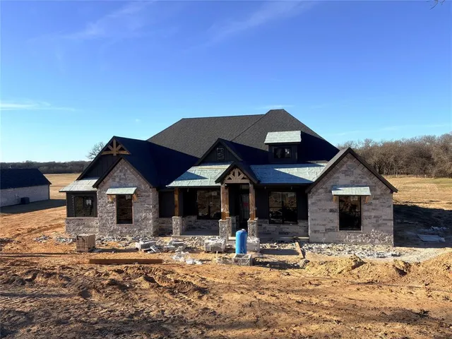 $850,000 | 195 Rio Rancho Drive, Decatur, TX 76234
