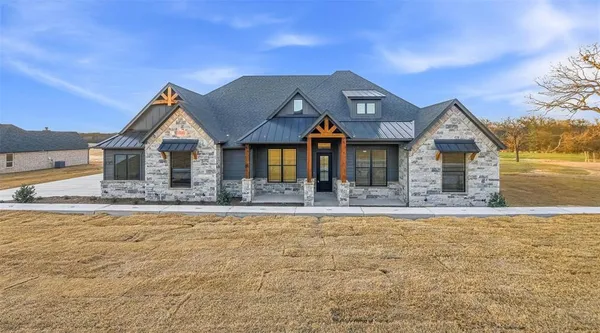 $795,000 | 195 Rio Rancho Drive, Decatur, TX 76234