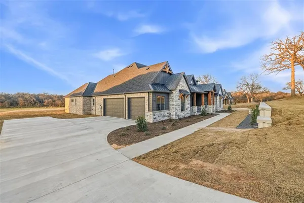 $795,000 | 195 Rio Rancho Drive, Decatur, TX 76234