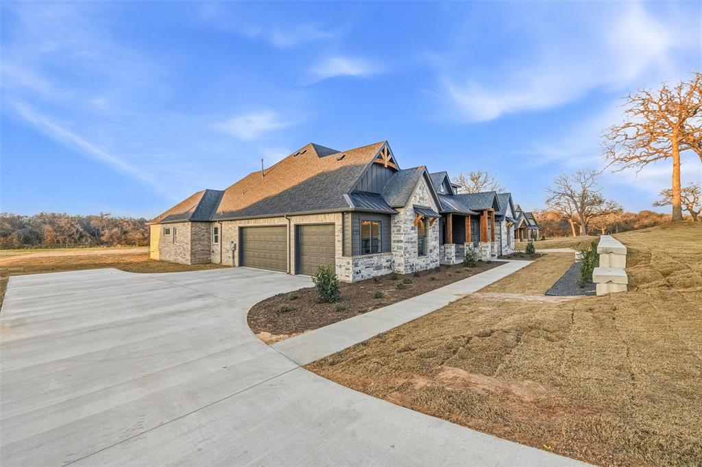 195 Rio Rancho Drive Decatur, TX 76234 - Photo 5 of 40