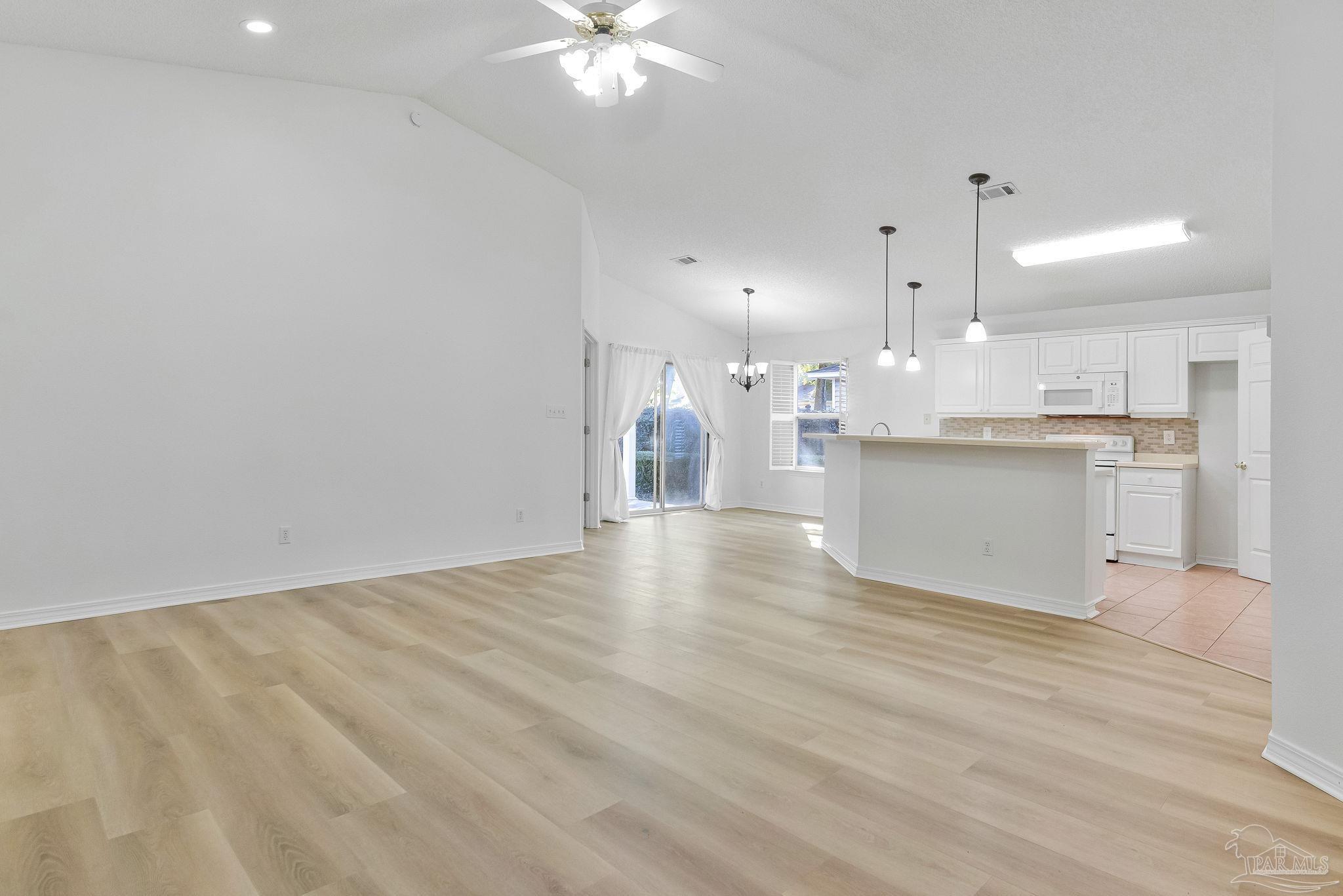 1108 Simpson Street Pensacola, FL 32526 - Photo 10 of 49