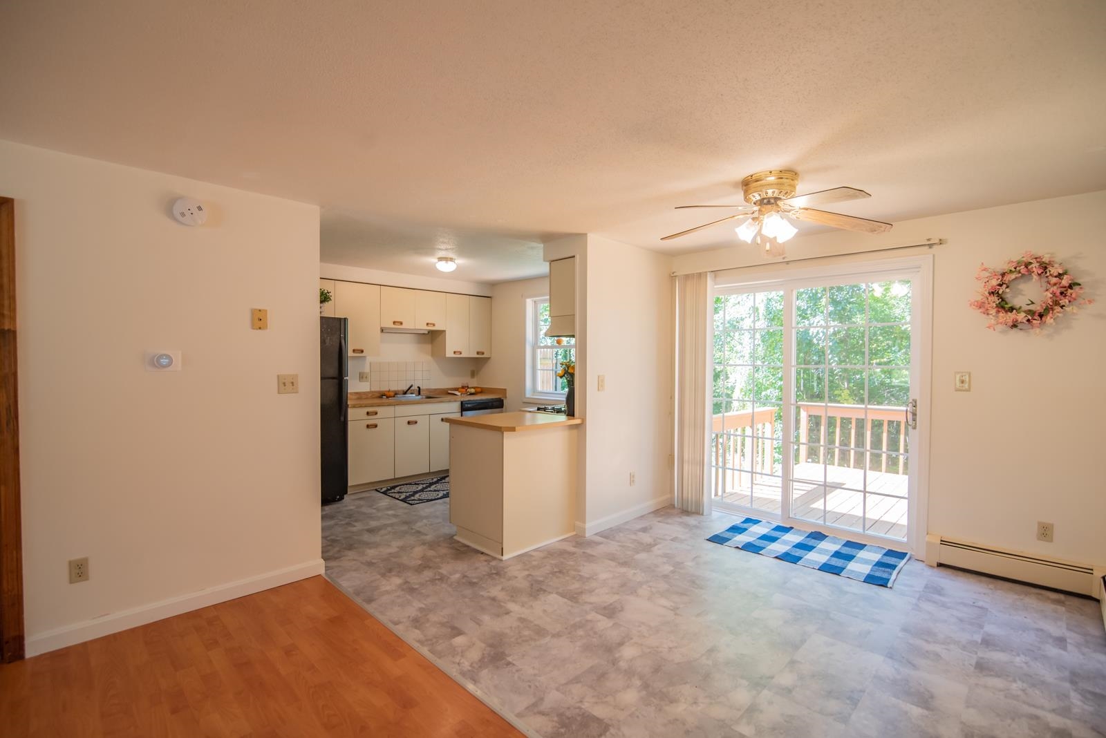 46 B Dale Road, Unit B Hooksett, NH 03106 - Photo 14 of 35