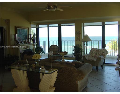 1751 North Surf Road, Unit PH Hollywood, FL 33019 - Photo 4 of 18 Living Room