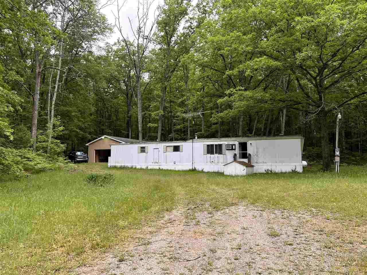 3991 Mostetler Road Harrison, MI 48625 - Photo 2 of 13 Gallery Image 2