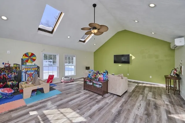 $680,000 | 45 Main Street, Chelmsford, MA 01863