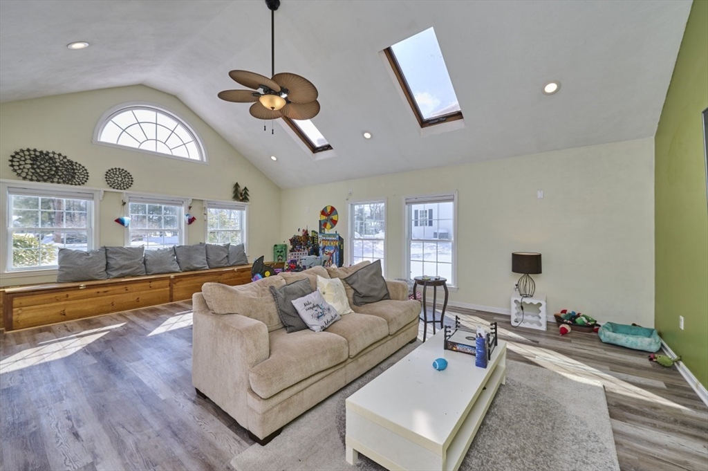 45 Main Street Chelmsford, MA 01863 - Photo 17 of 37