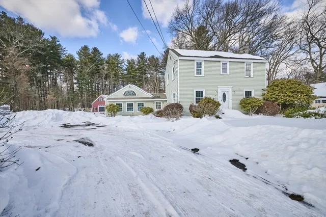 $680,000 | 45 Main Street, Chelmsford, MA 01863