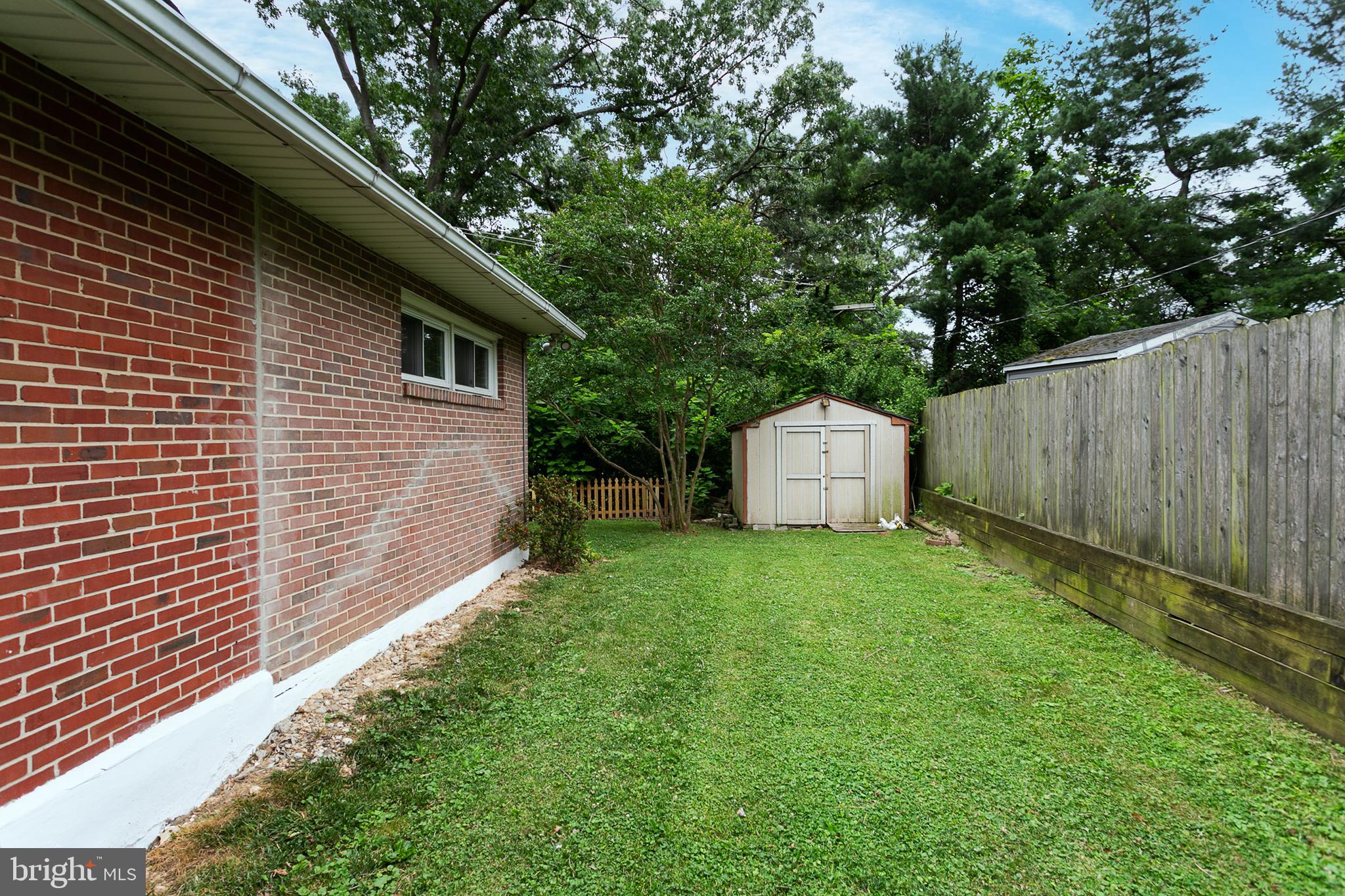 8703 Edgefield Road Baltimore, MD 21234 - Photo 30 of 30 side yard