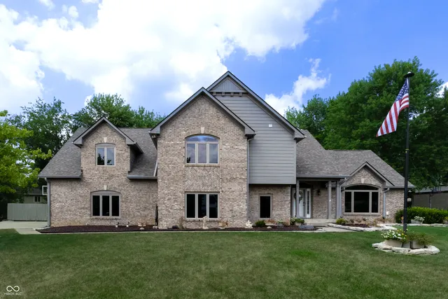$775,000 | 5560 Salem Drive North, Carmel, IN 46033
