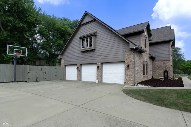 $775,000 | 5560 Salem Drive North, Carmel, IN 46033