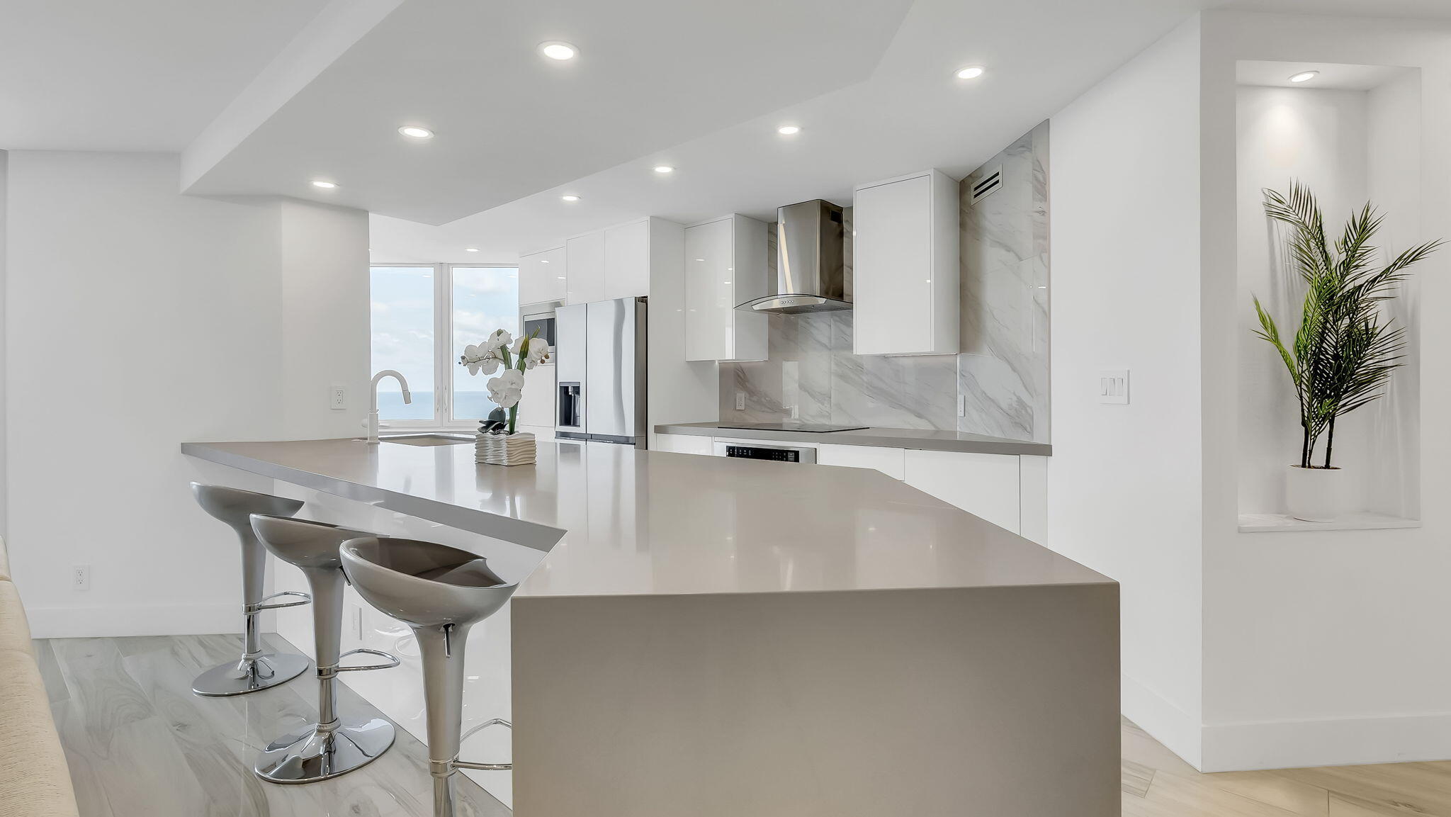 550 South Ocean Boulevard, Unit 1906 Boca Raton, FL 33432 - Photo 12 of 47 Kitchen