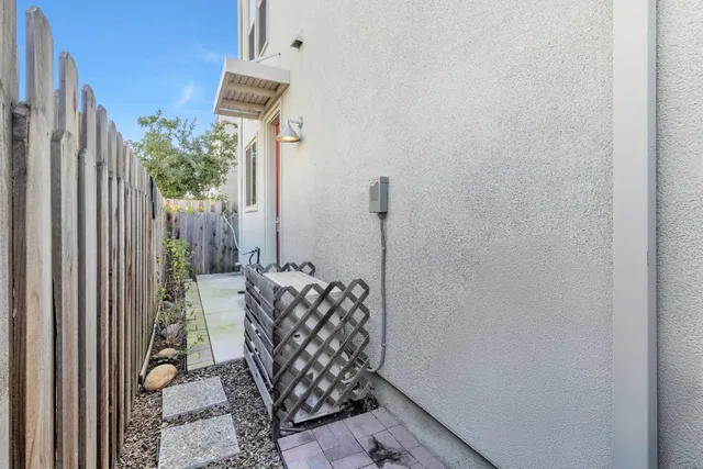 $449,999 | 165 Log Pond Lane, Sacramento, CA 95818