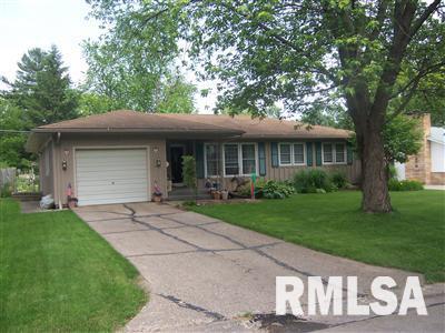411 Ridgecrest Drive Clinton, IA 52732 - Photo 1 of 10 Gallery Image 1