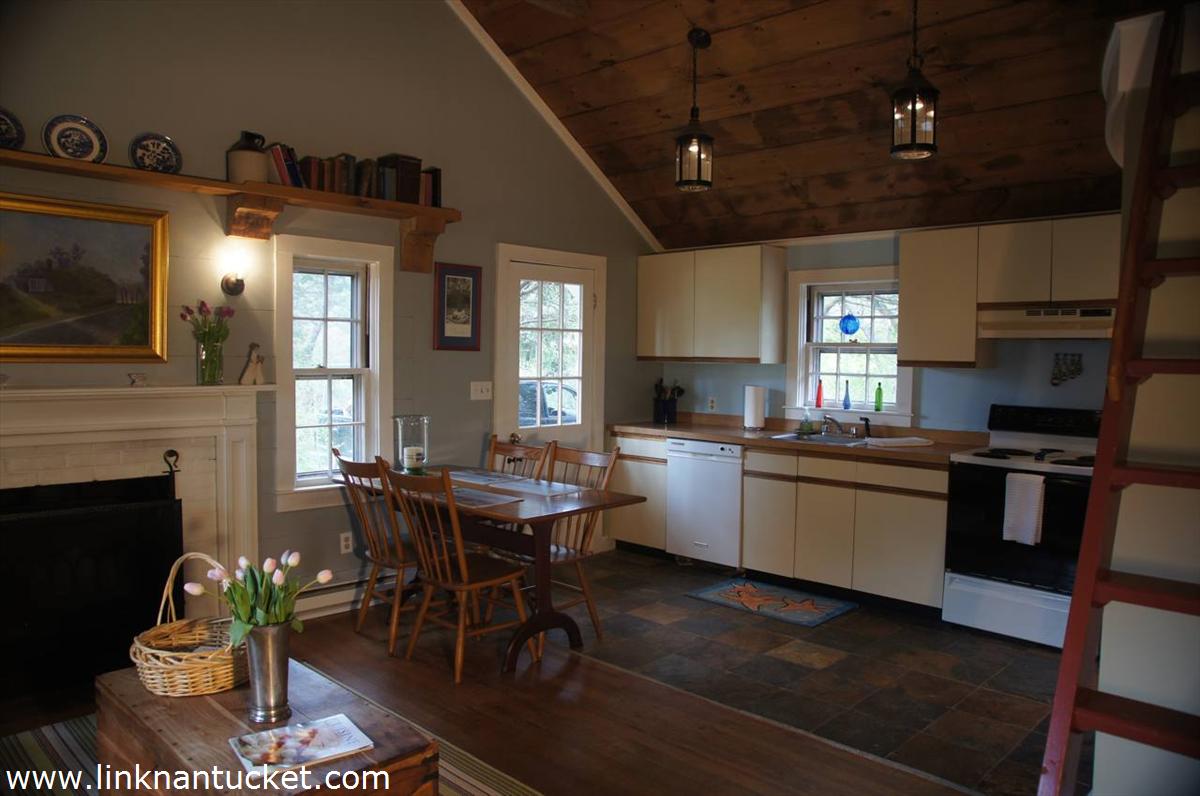 16 D Milestone Road, Unit D Nantucket, MA 02554 - Photo 5 of 11 Gallery Image 5