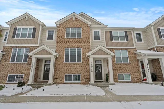$465,000 | 30-w158 Wheeler Circle, Aurora, IL 60502