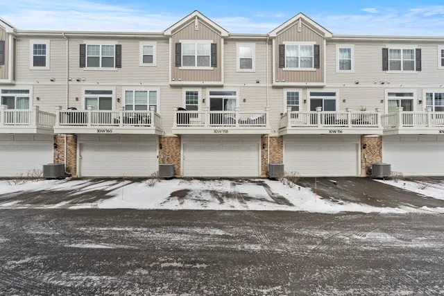 $465,000 | 30-w158 Wheeler Circle, Aurora, IL 60502