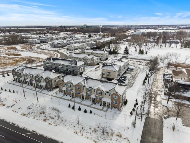 $465,000 | 30-w158 Wheeler Circle, Aurora, IL 60502