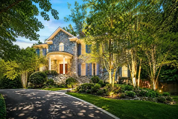 $1,780,000 | 11720 Glen Court, Potomac, MD 20854
