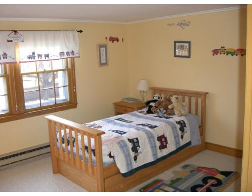 20 Fenton Street Framingham, MA 01701 - Photo 13 of 15