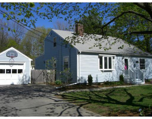 20 Fenton Street Framingham, MA 01701 - Photo 2 of 15