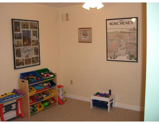 20 Fenton Street Framingham, MA 01701 - Photo 5 of 15
