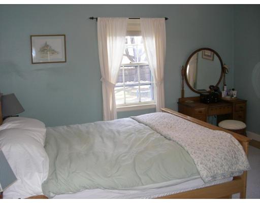 20 Fenton Street Framingham, MA 01701 - Photo 9 of 15