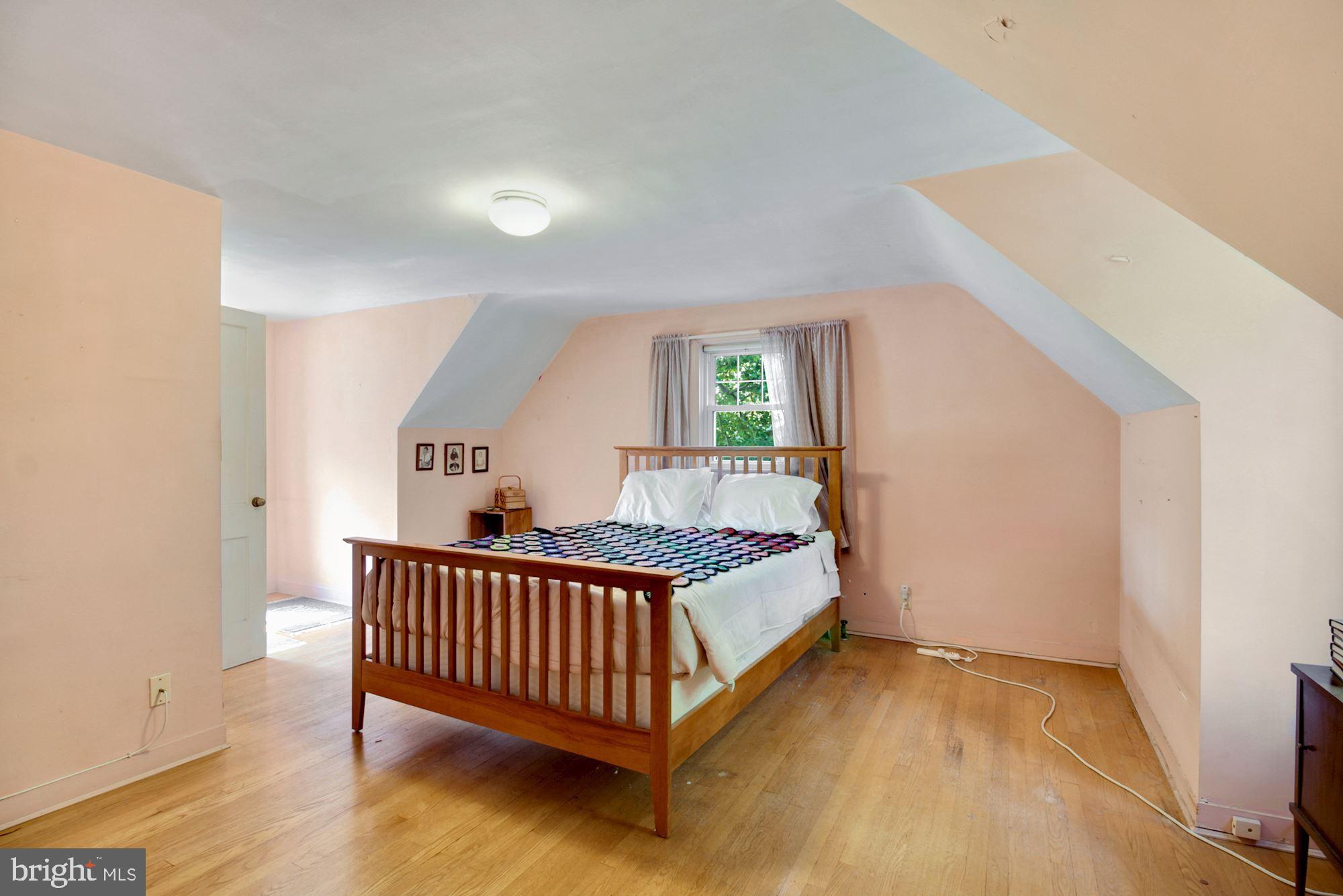 1818 Arcola Avenue Silver Spring, MD 20902 - Photo 24 of 38 Primary bedroom