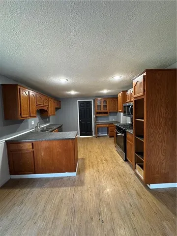 $237,500 | 30024 Northeast 142 Street, Excelsior Springs, MO 64024