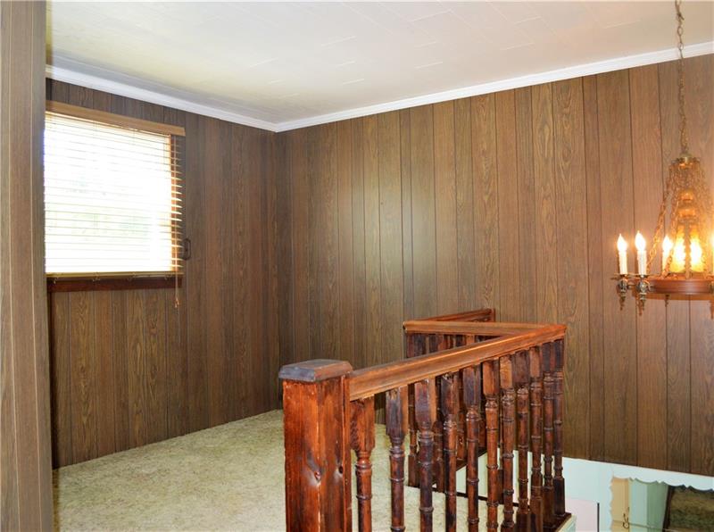 200 Olympic Road Pittsburgh, PA 15236 - Photo 13 of 25 Loft area perfect for a home office or sitting area.