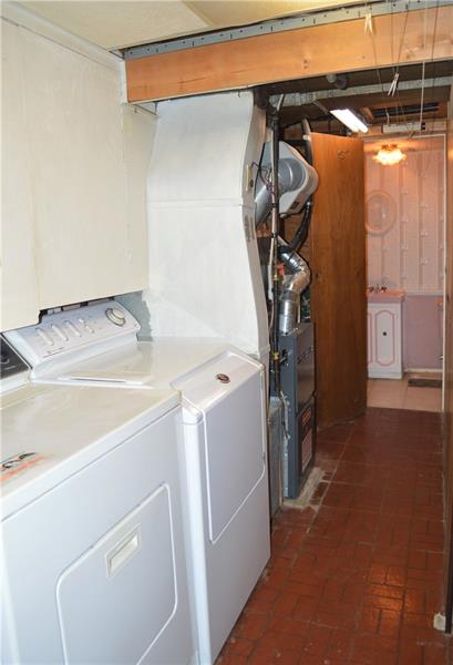 200 Olympic Road Pittsburgh, PA 15236 - Photo 22 of 25 Gallery Image 22